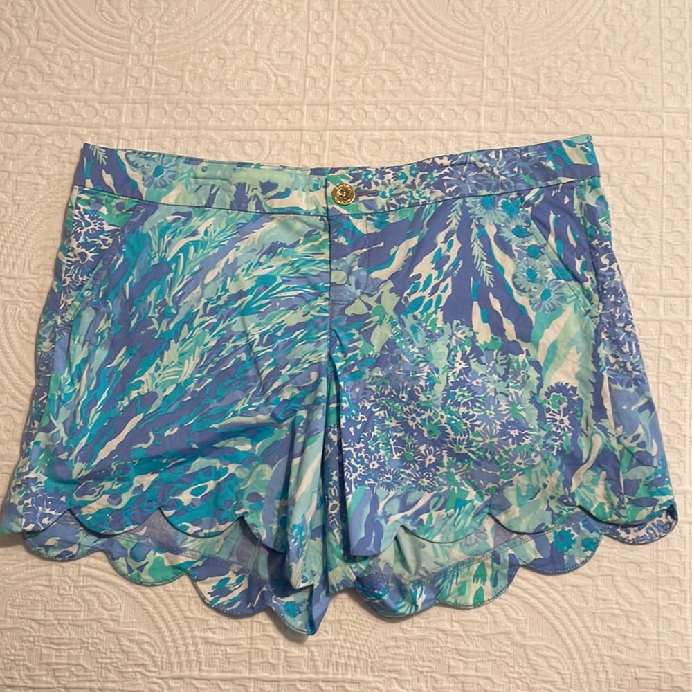 Lilly Pulitzer Shorts SIZE 10. Never been dried. Hung dry only. Great condition!